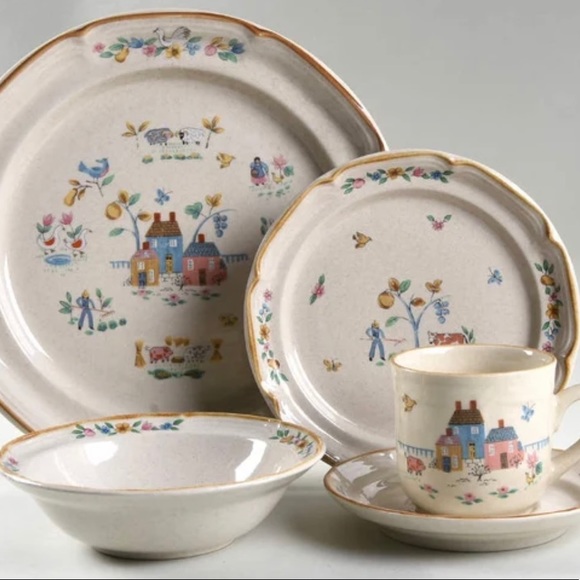 International Heartland Cups & Saucers Set of 4 - Picture 2 of 3